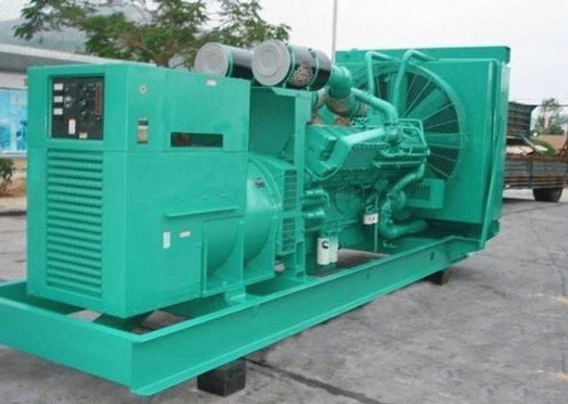 沈阳75kw康明斯柴油发电车出租